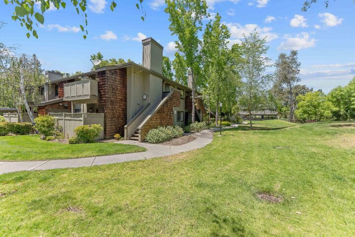 Property Photo:  2004 La Terrace Circle  CA 95123 