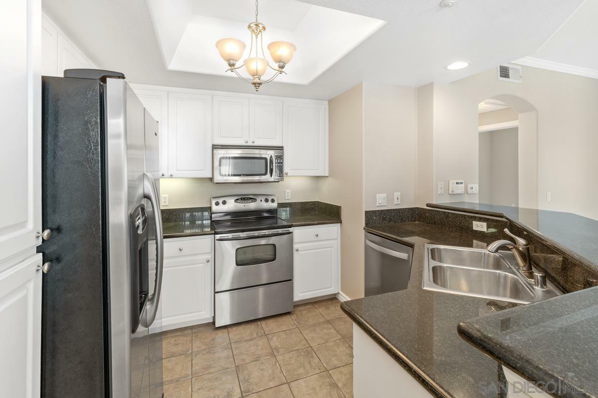 Property Photo: 9253 Regents Rd A111 CA 92037