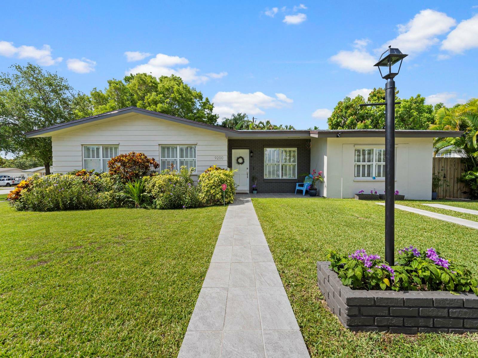 9200 SW 178th Ter  Palmetto Bay FL 33157 photo