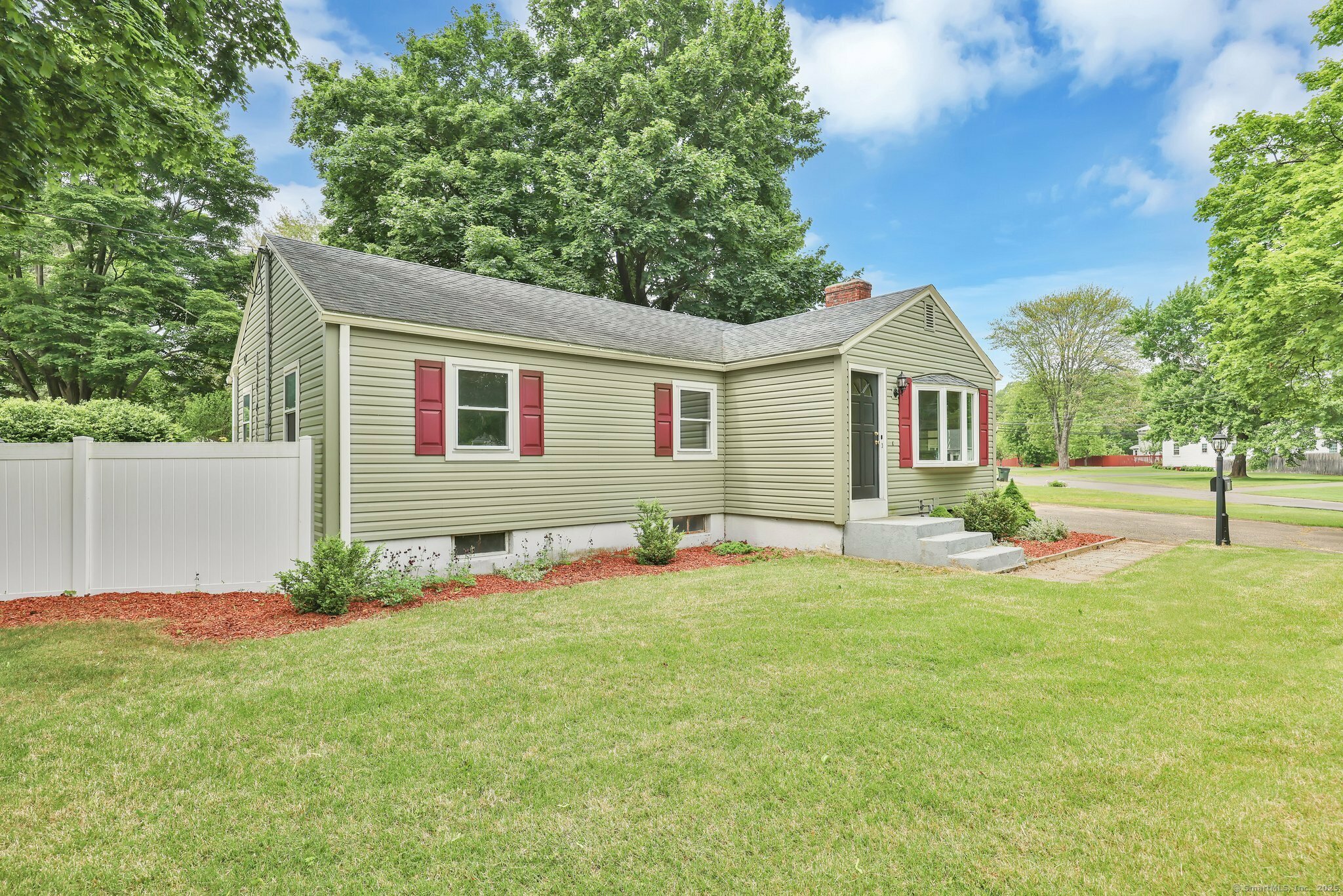 Property Photo: 21 Enfield Street CT 06096