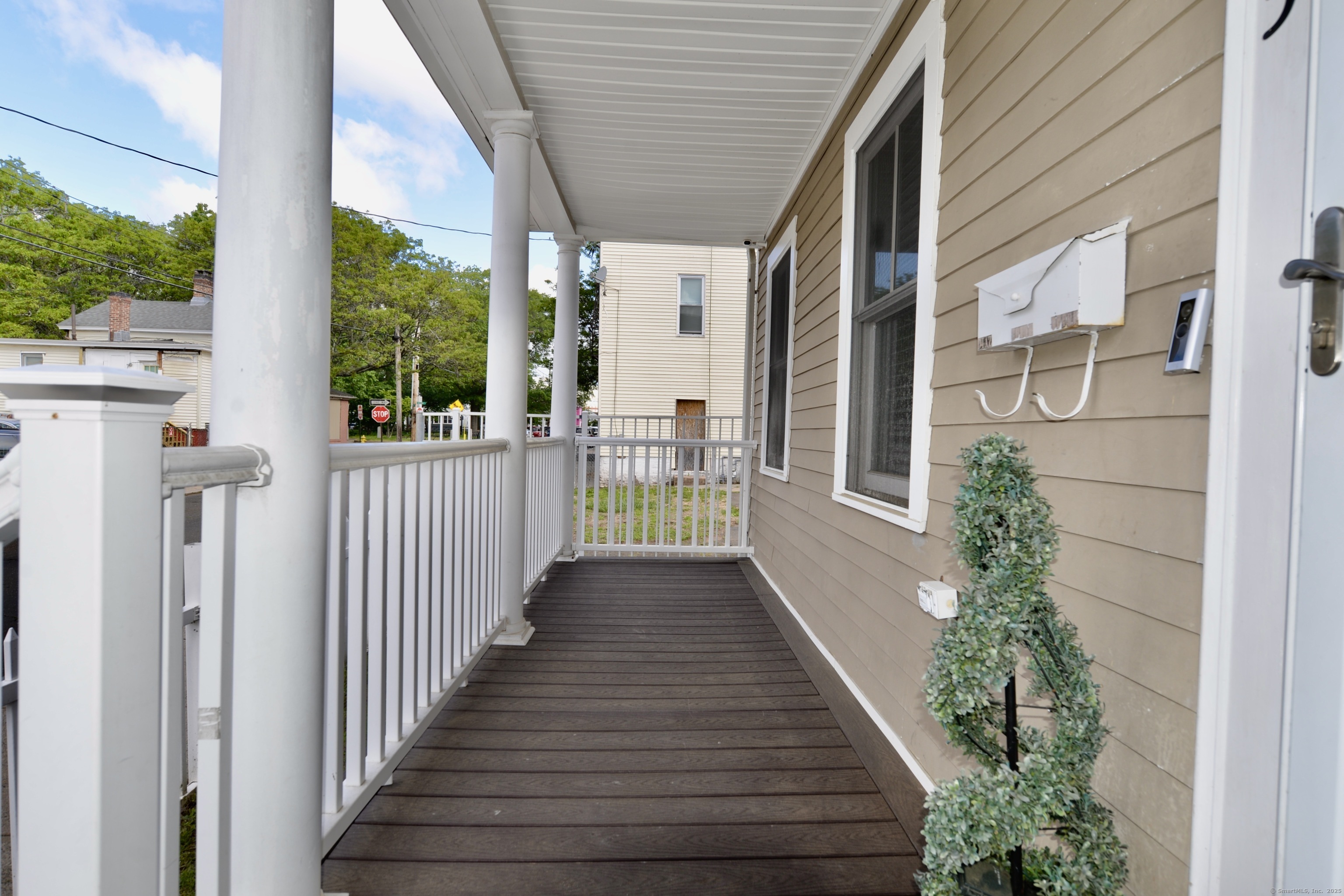 Property Photo:  155 Cedar Street  CT 06519 