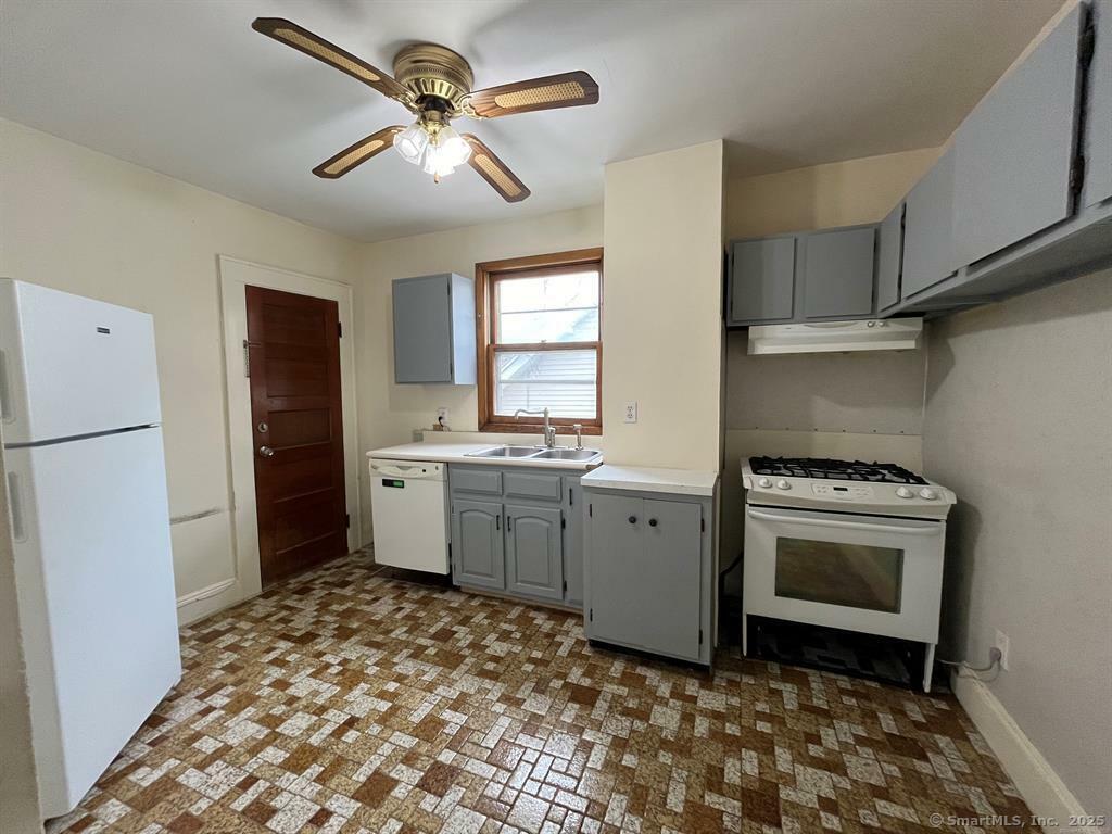 Property Photo: 277 Johnson Avenue 2 CT 06614