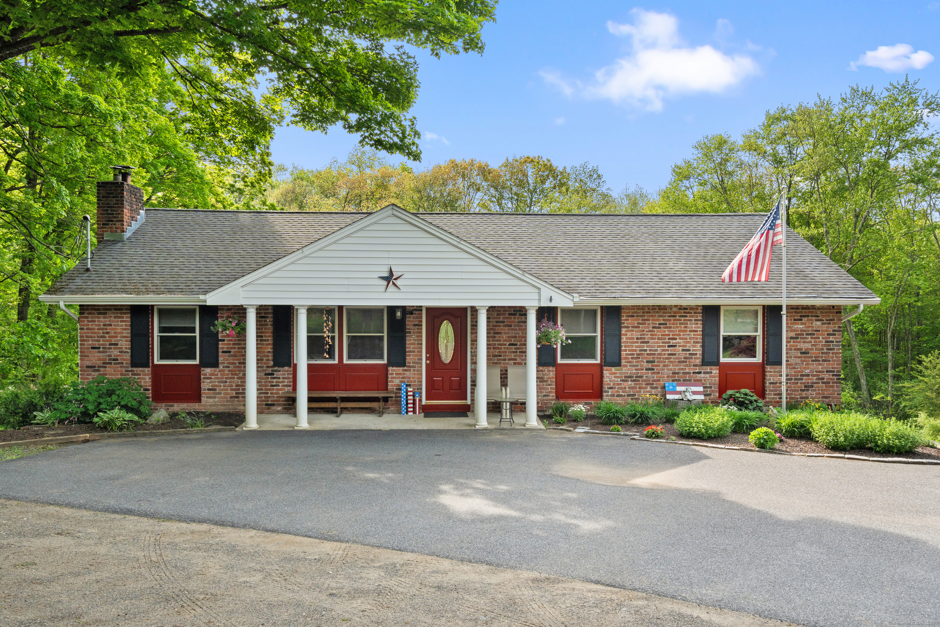 Property Photo:  2 Pine Hill Road  CT 06812 