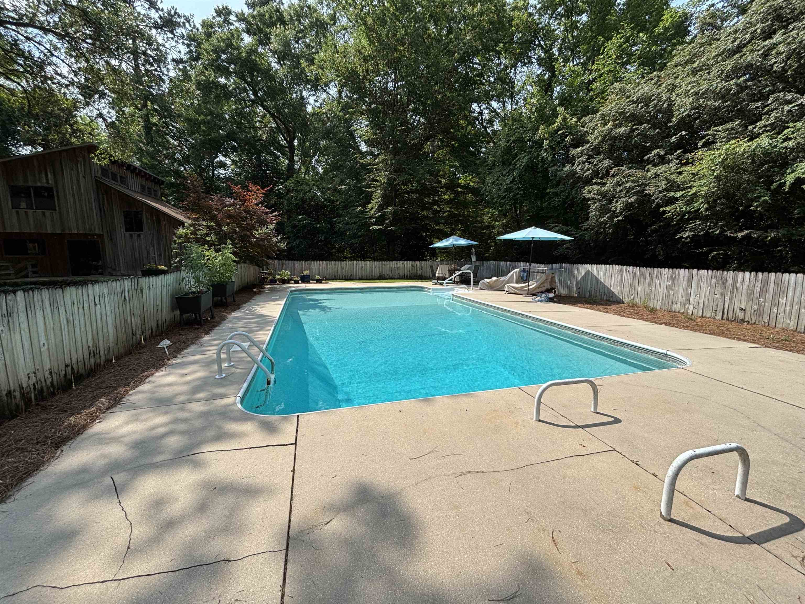 Property Photo: 988 Timber Run FL 32333
