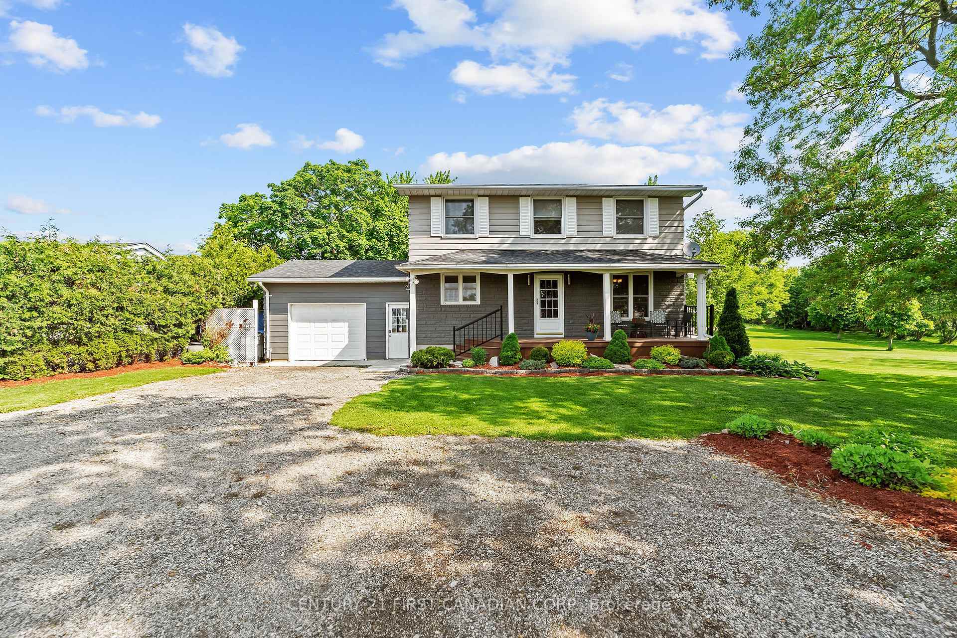Photo de la propriété: 13972 Elginfield Road ON N0M 2J0