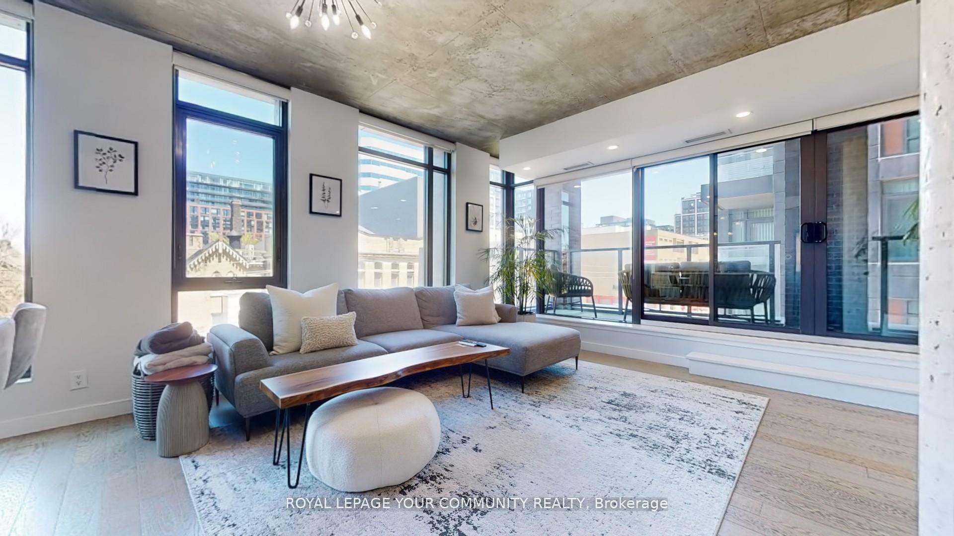 Property Photo: 111 Bathurst Street 314 ON M5V 0M9