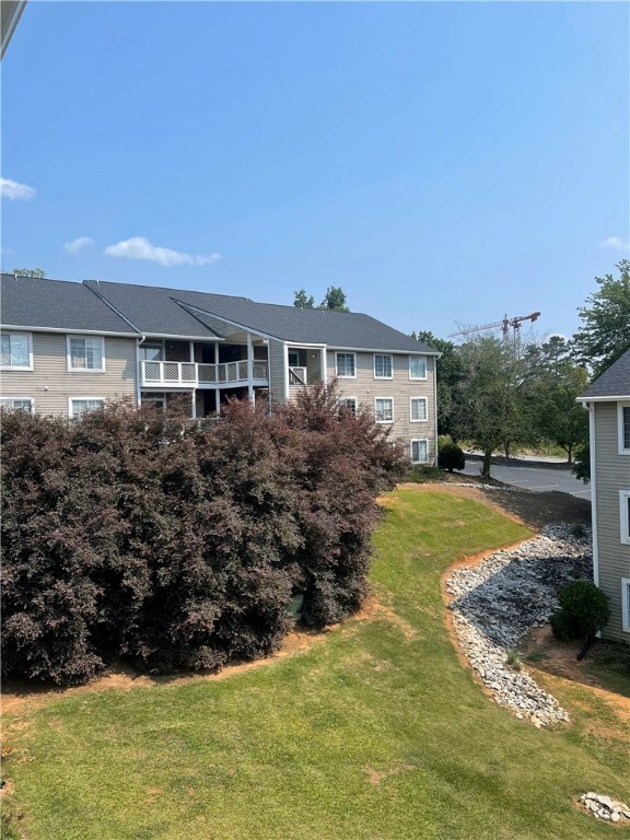 Property Photo: 220 Elm Street 433 SC 29631