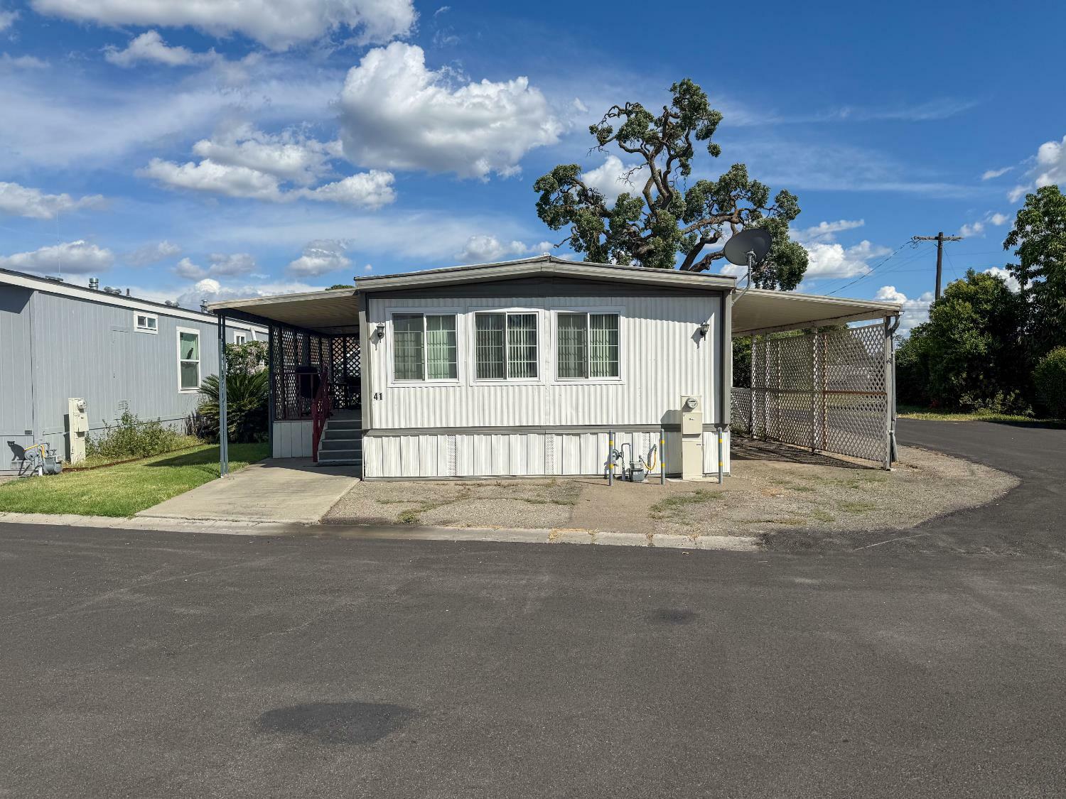 Property Photo: 5835 Cherokee Rd 41 CA 95215