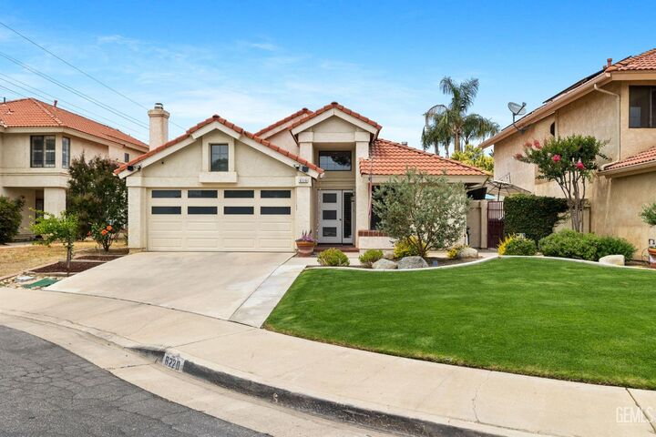 Property Photo: 8220 Birmingham Street CA 93311