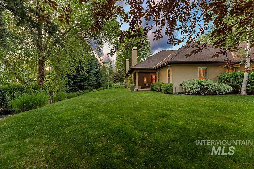 Property Photo: 1641 N Kenwood Place ID 83616