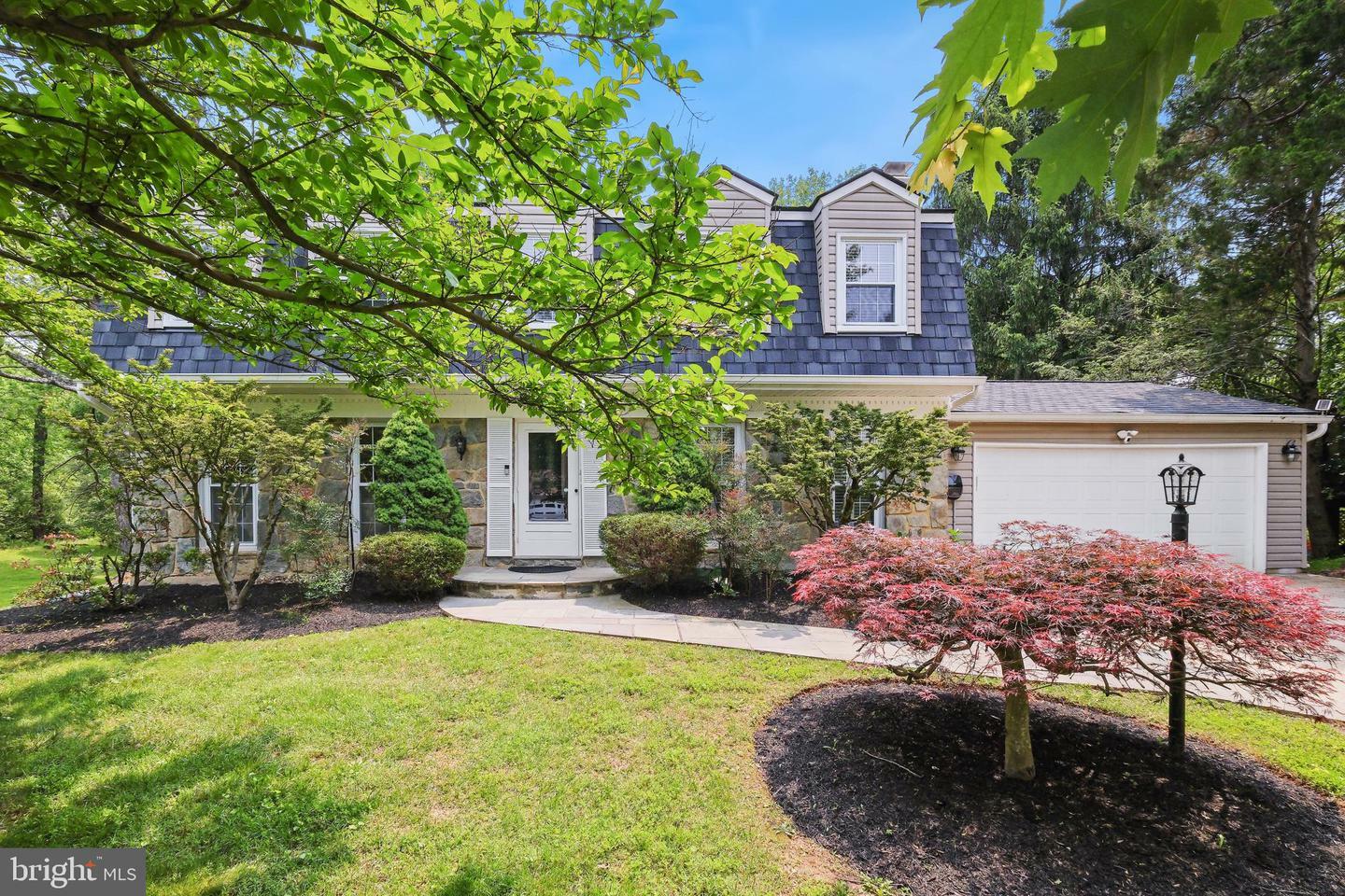 Property Photo: 10104 Colebrook Avenue MD 20854