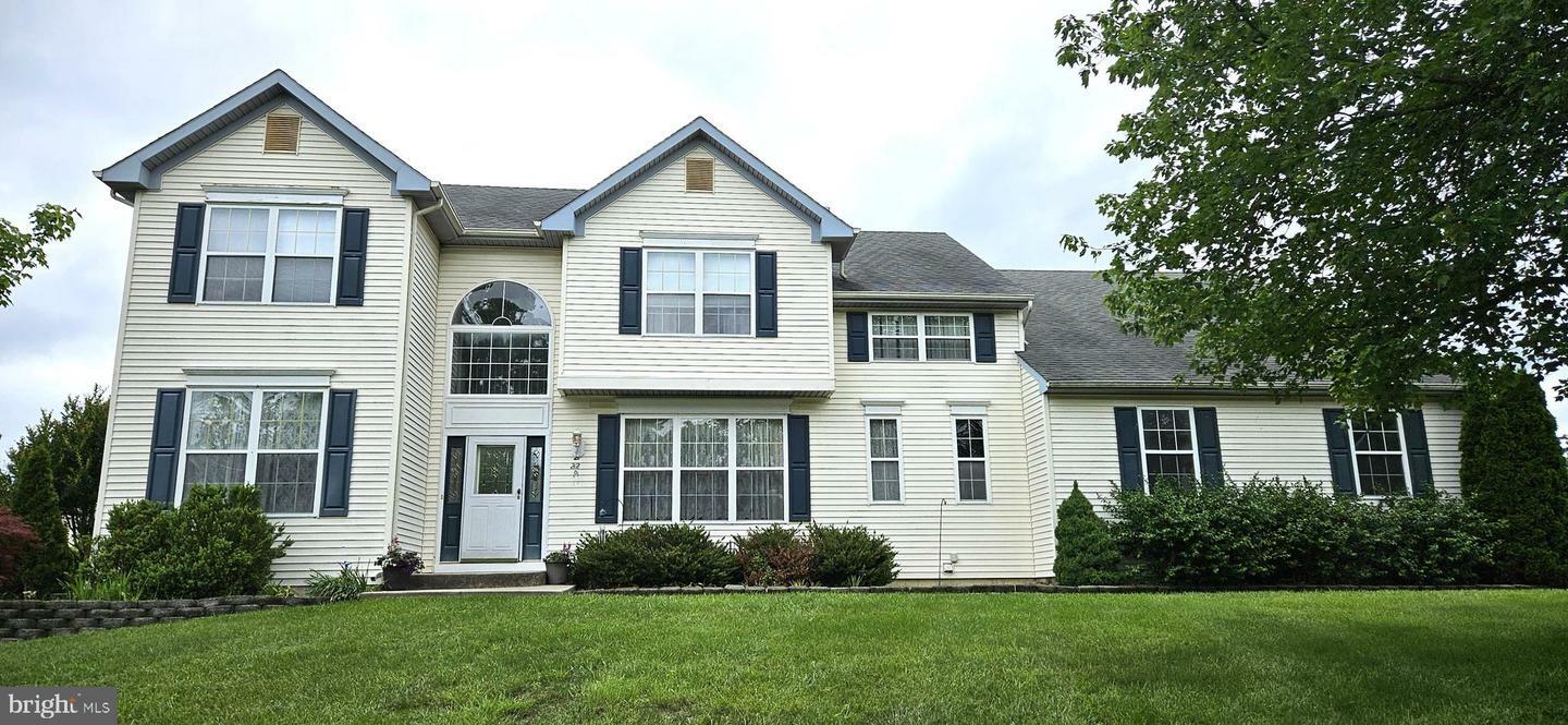 Property Photo: 22 Turtle Creek Drive NJ 08062