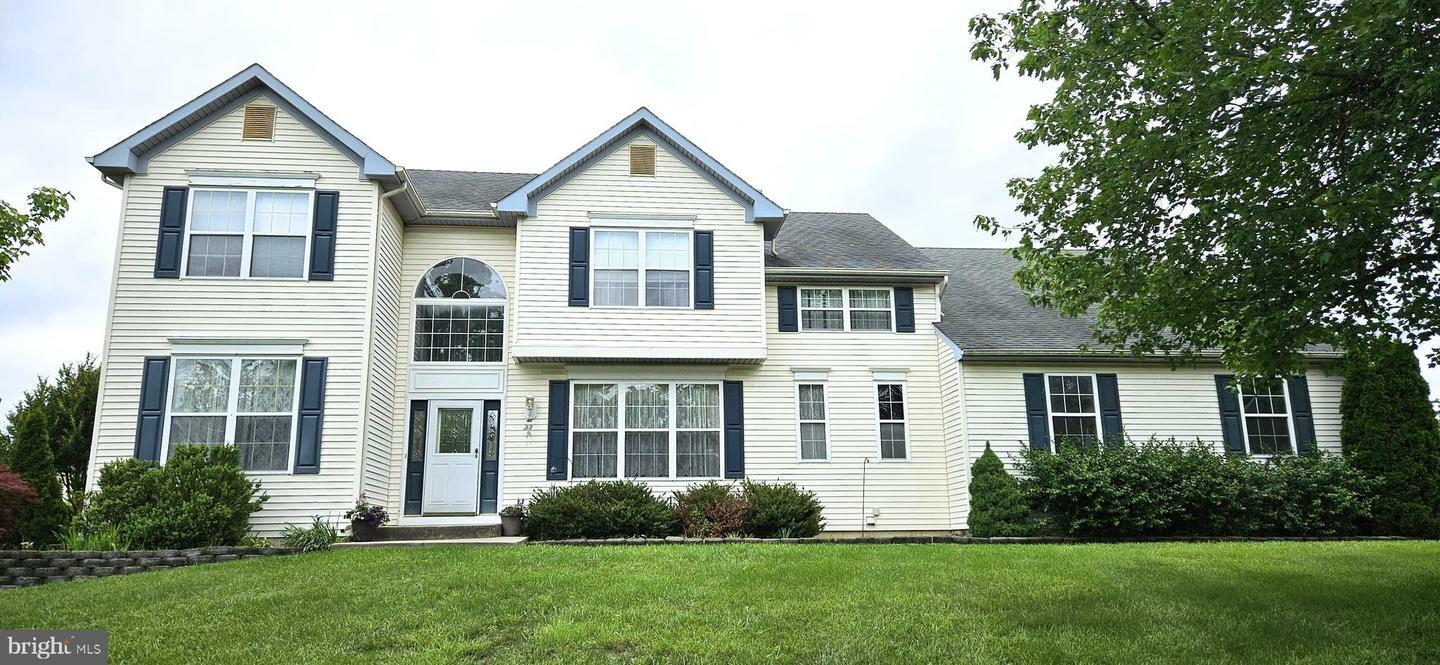 Property Photo: 22 Turtle Creek Drive NJ 08062