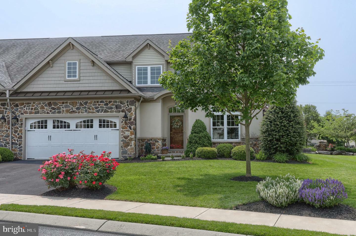 Property Photo: 126 Windermere Drive PA 17078