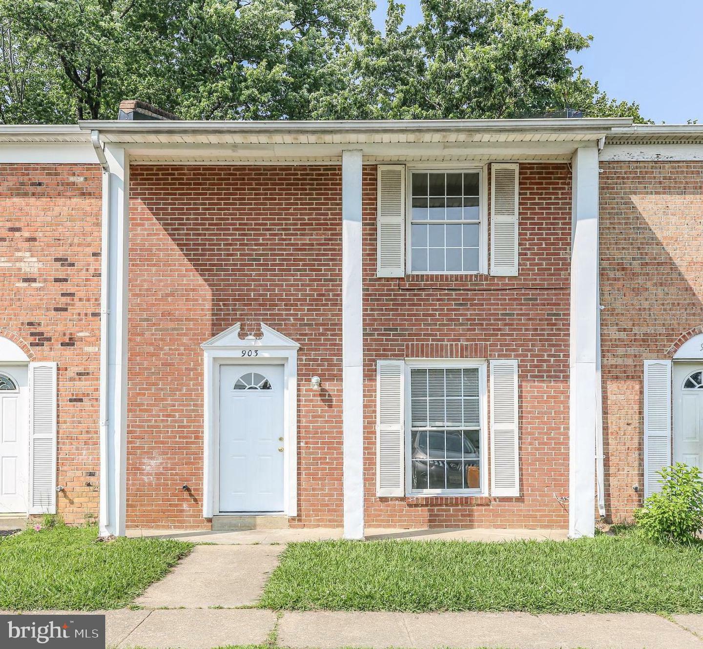 Property Photo: 903 Bellows Avenue VA 22405