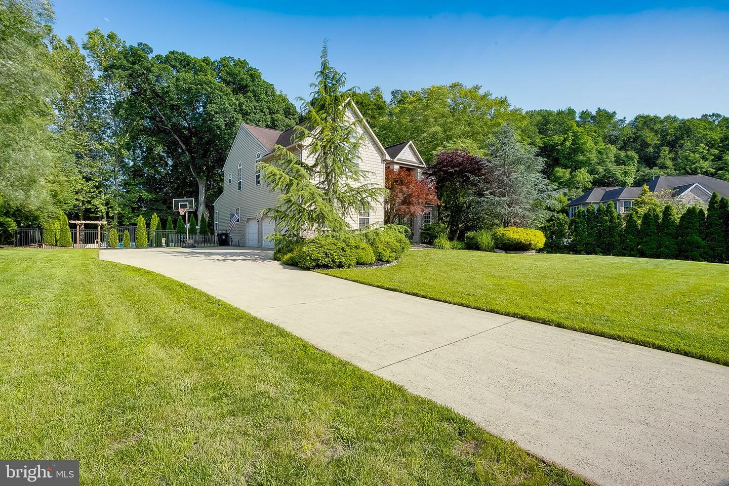 Property Photo: 105 Hickory Court NJ 08062