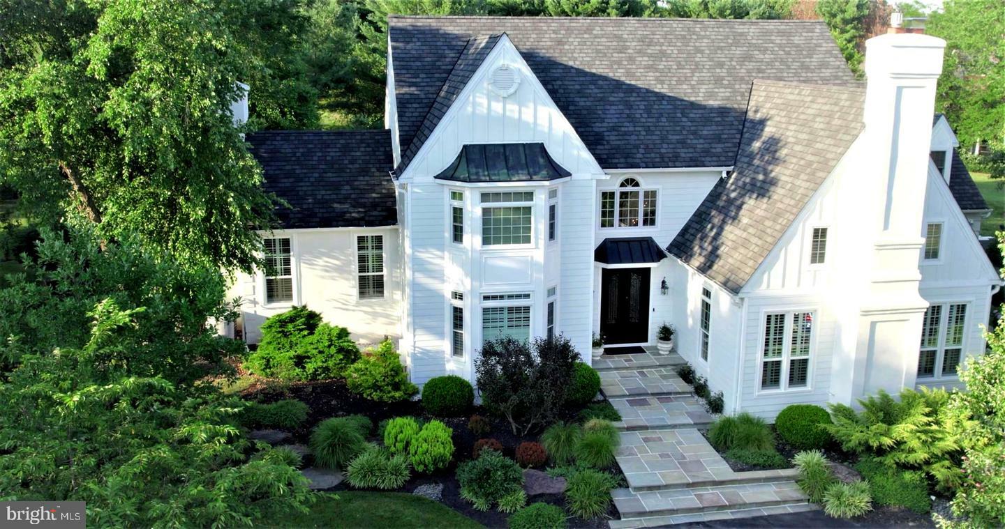 Property Photo: 9 Weatherfield Drive PA 18940