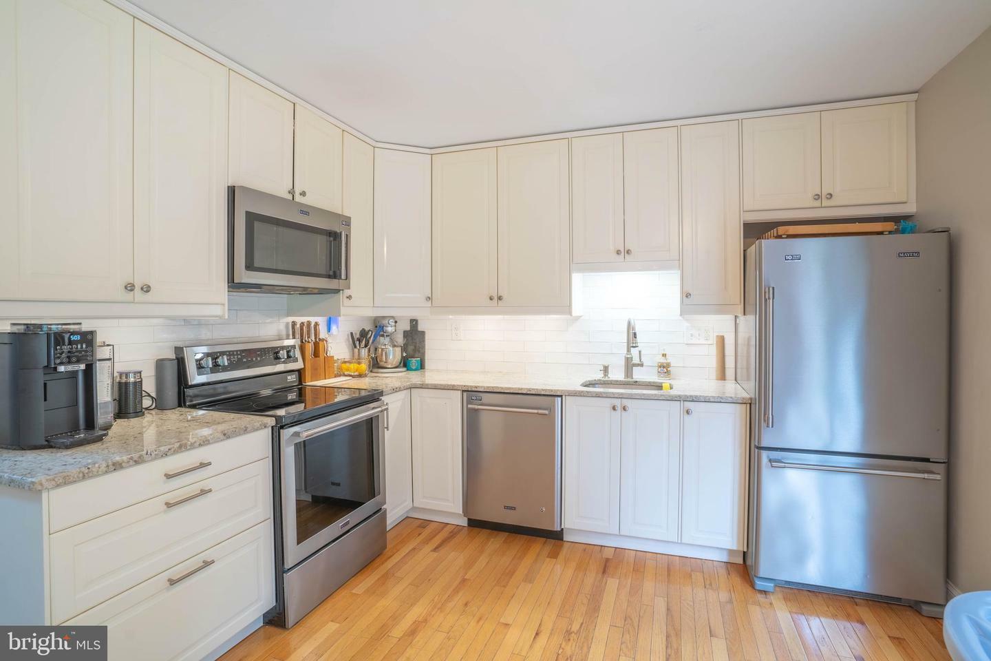 Property Photo: 135 Memorial Lane NJ 08054