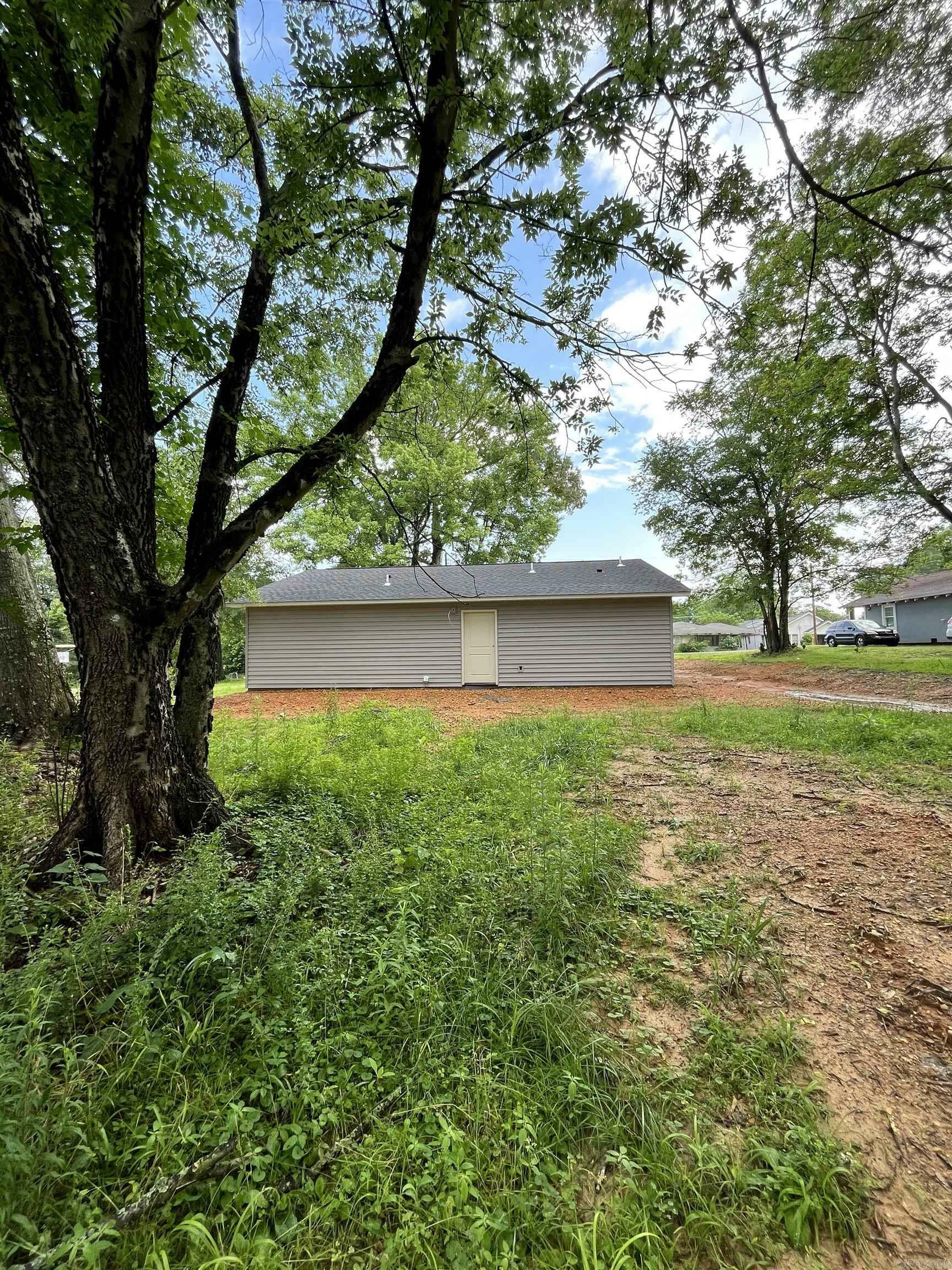 Property Photo: 511 Moore Street AR 72104