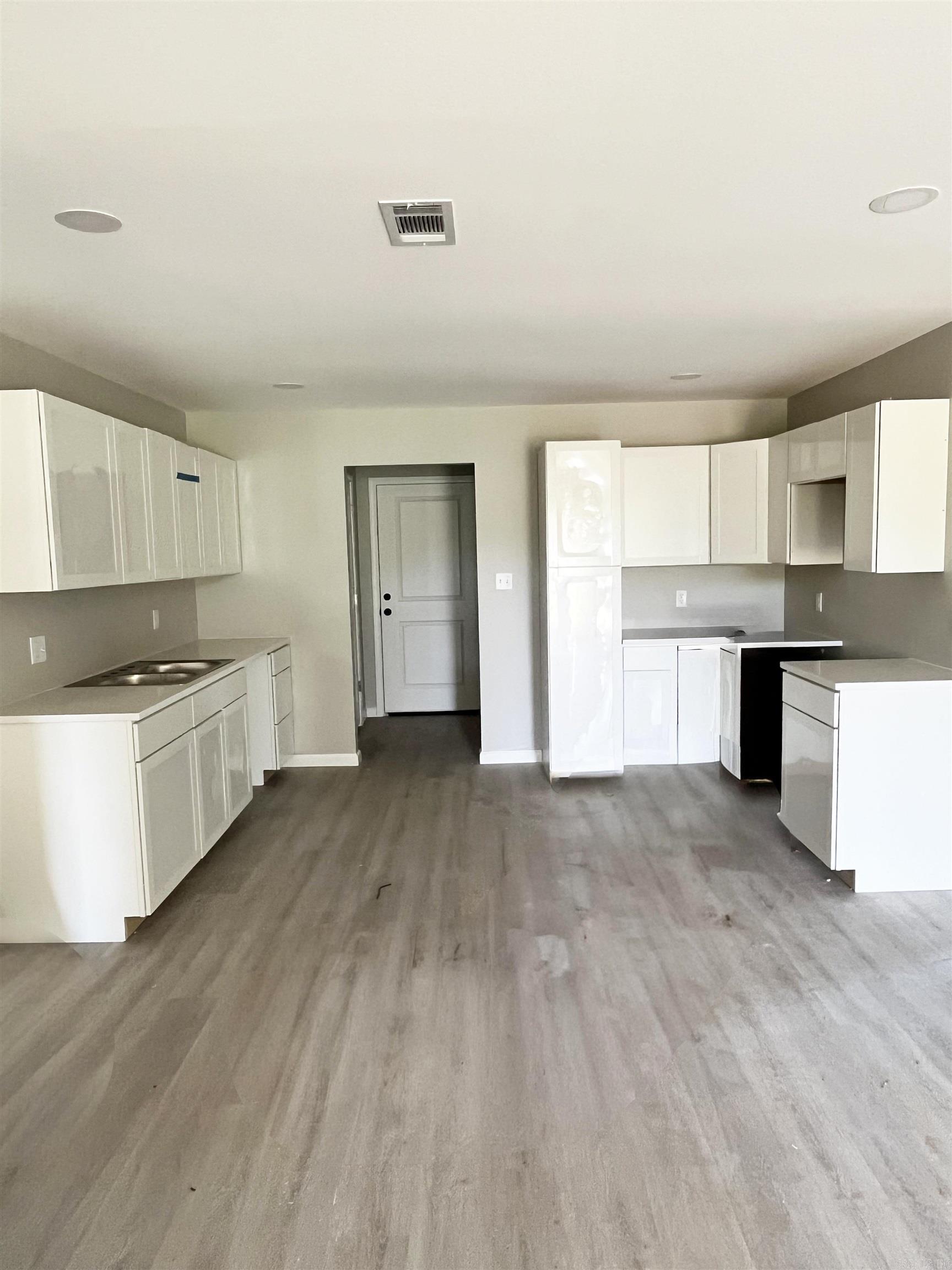 Property Photo: 511 Moore Street AR 72104