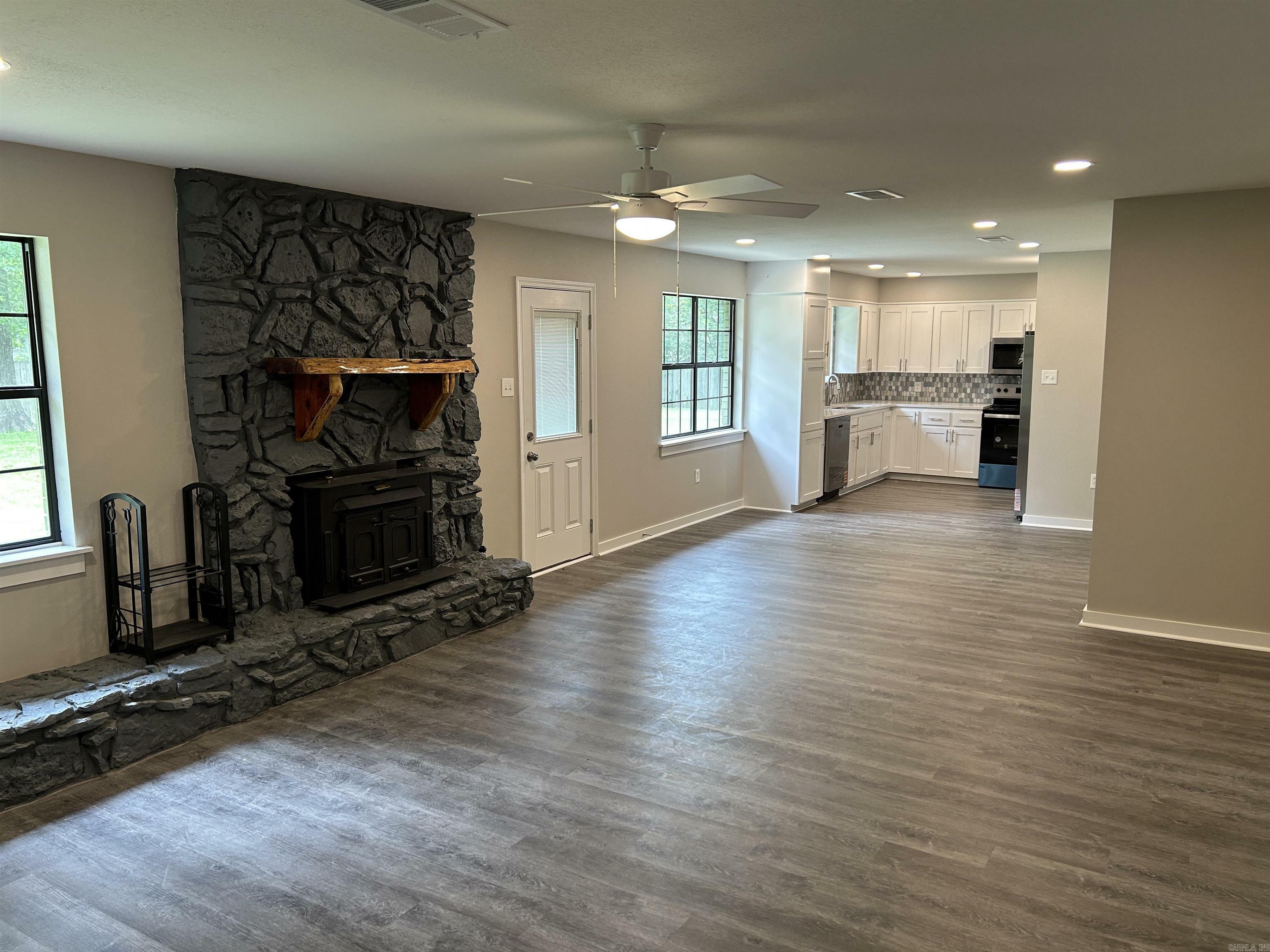 Property Photo: 60 Sandpiper Court AR 72032
