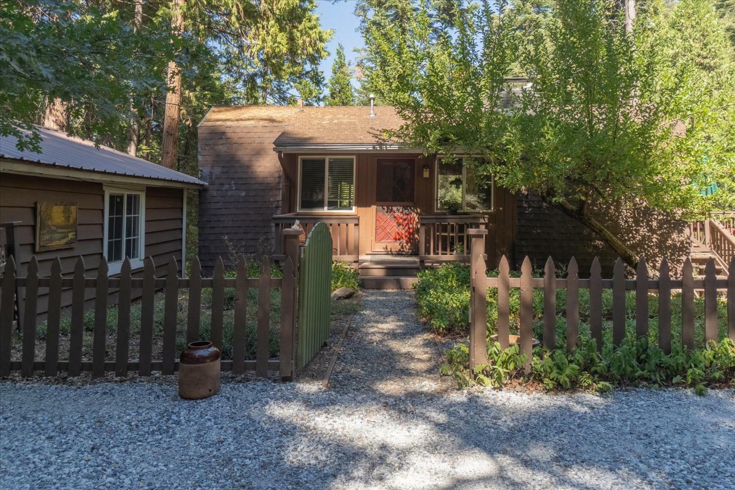 Property Photo: 1276 Laurel Circle CA 95223