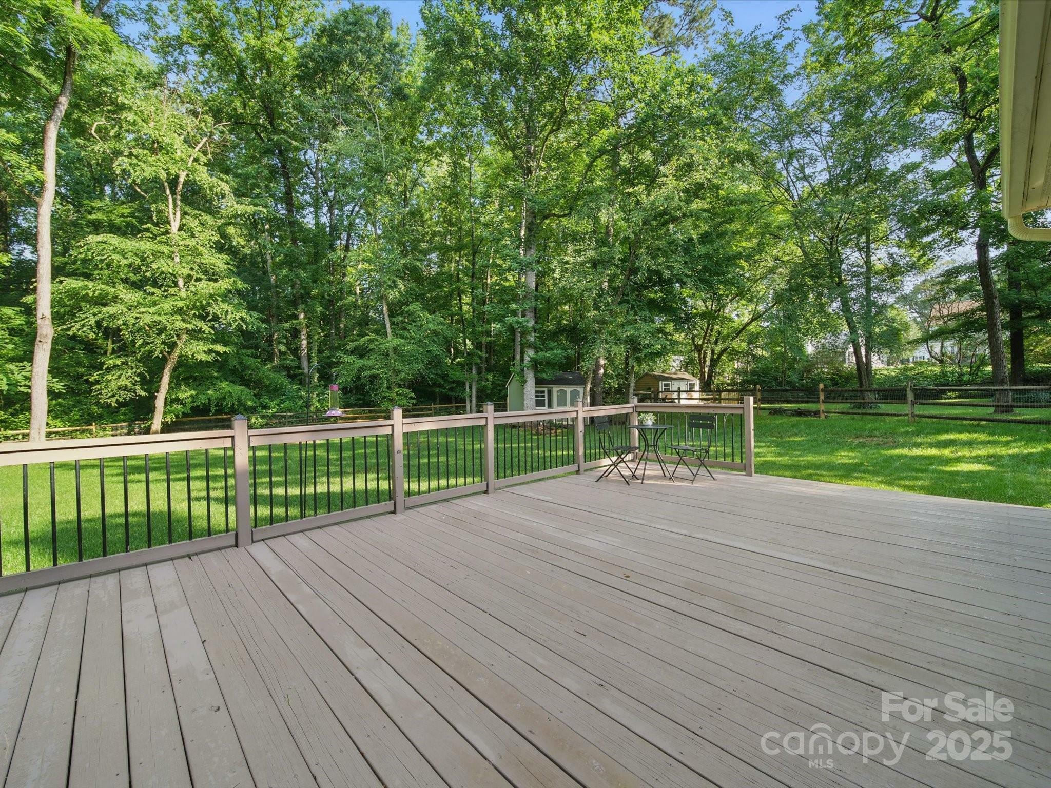 Property Photo: 7344 Maitland Lane NC 28215