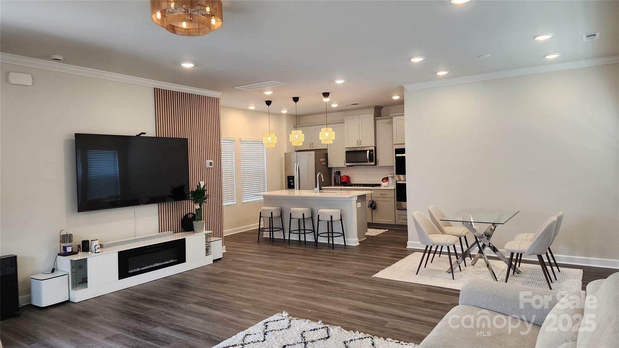 Property Photo:  332 Cranford Drive  NC 28134 