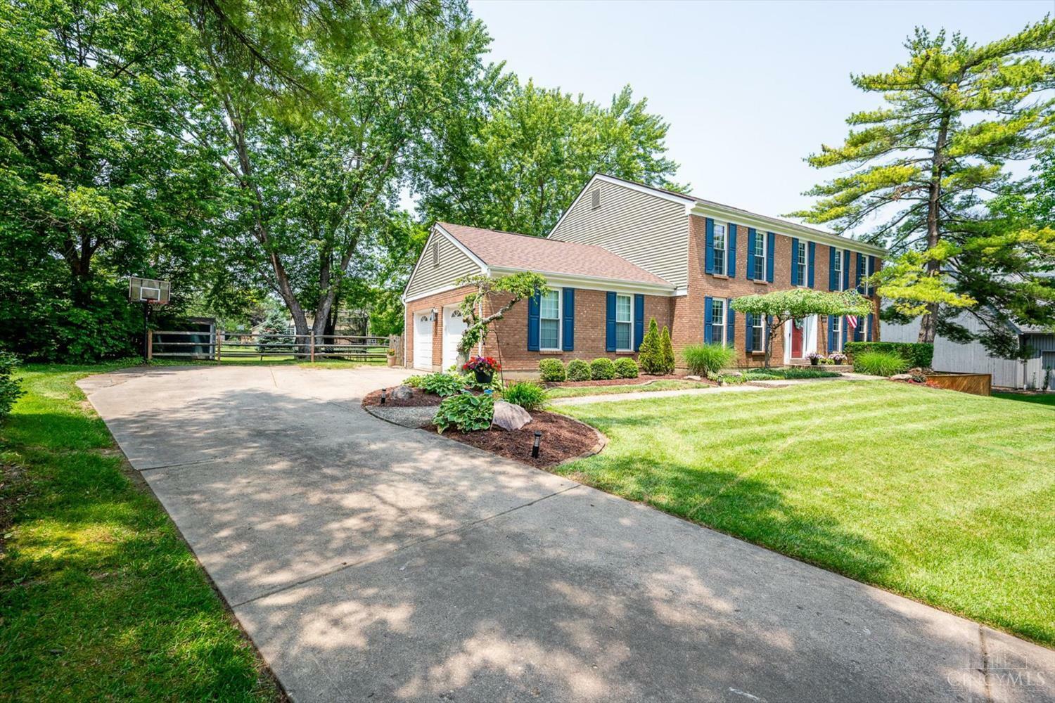 Property Photo: 7905 Woodside Court OH 45039