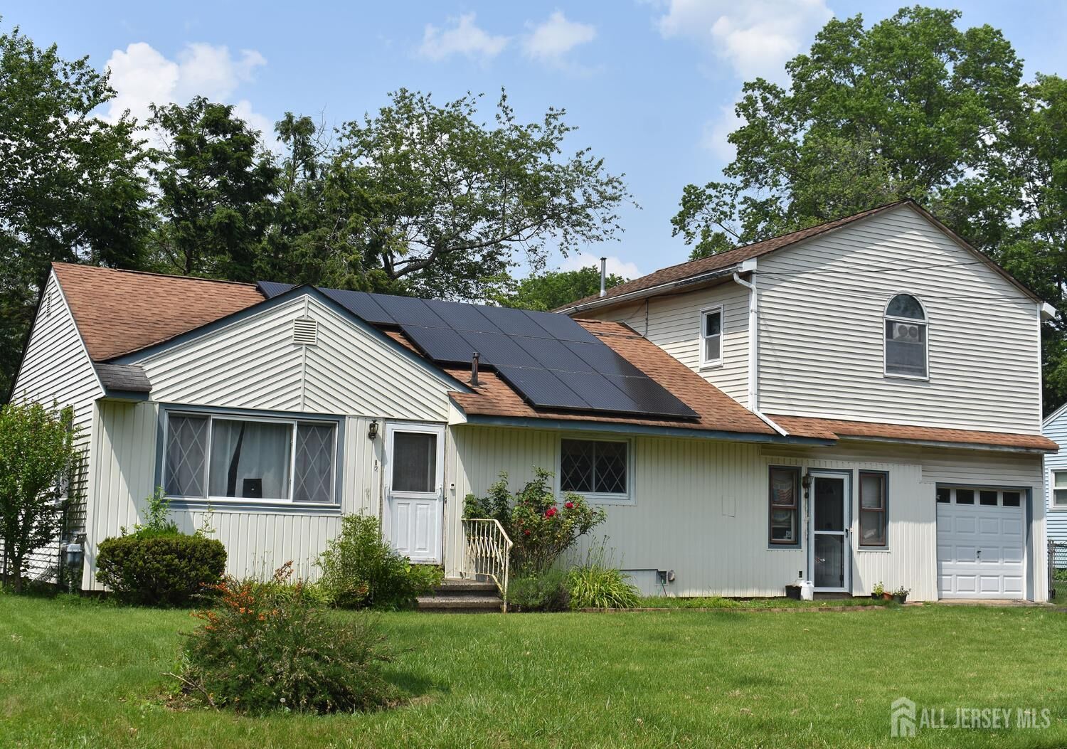 Property Photo: 126 Lakeside Drive NJ 08854