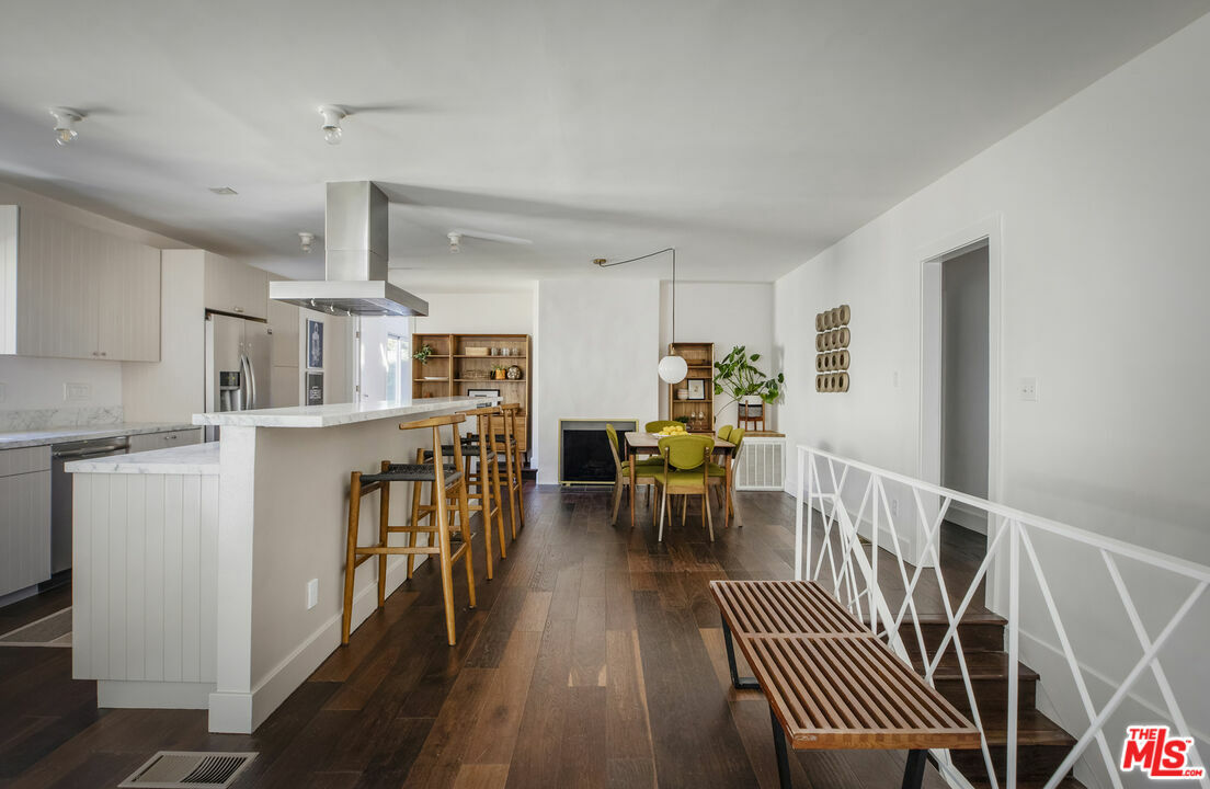 Property Photo: 4598 Jessica Dr CA 90065