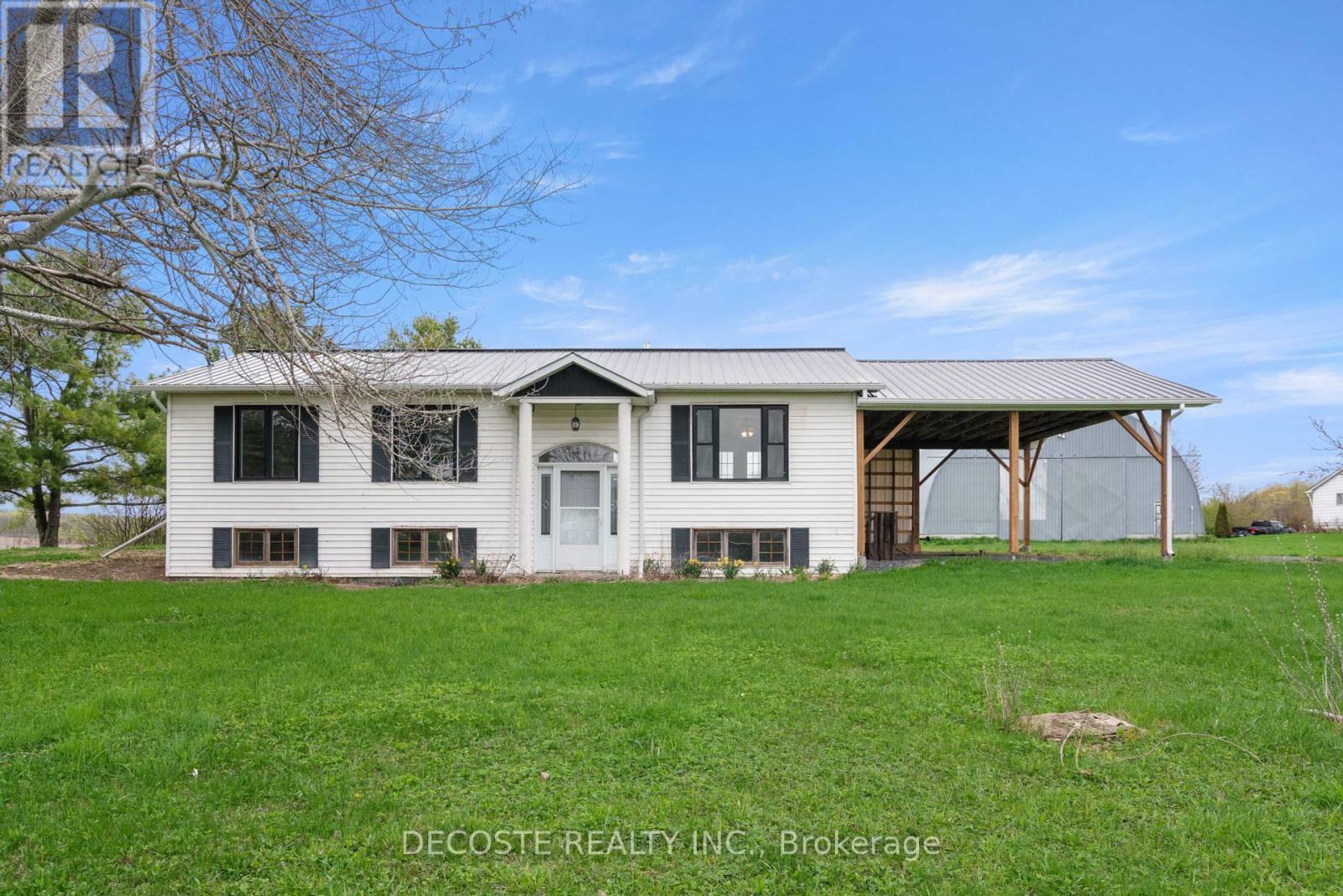 Property Photo: 2811 Rolland Massie Road ON K0C 1A0