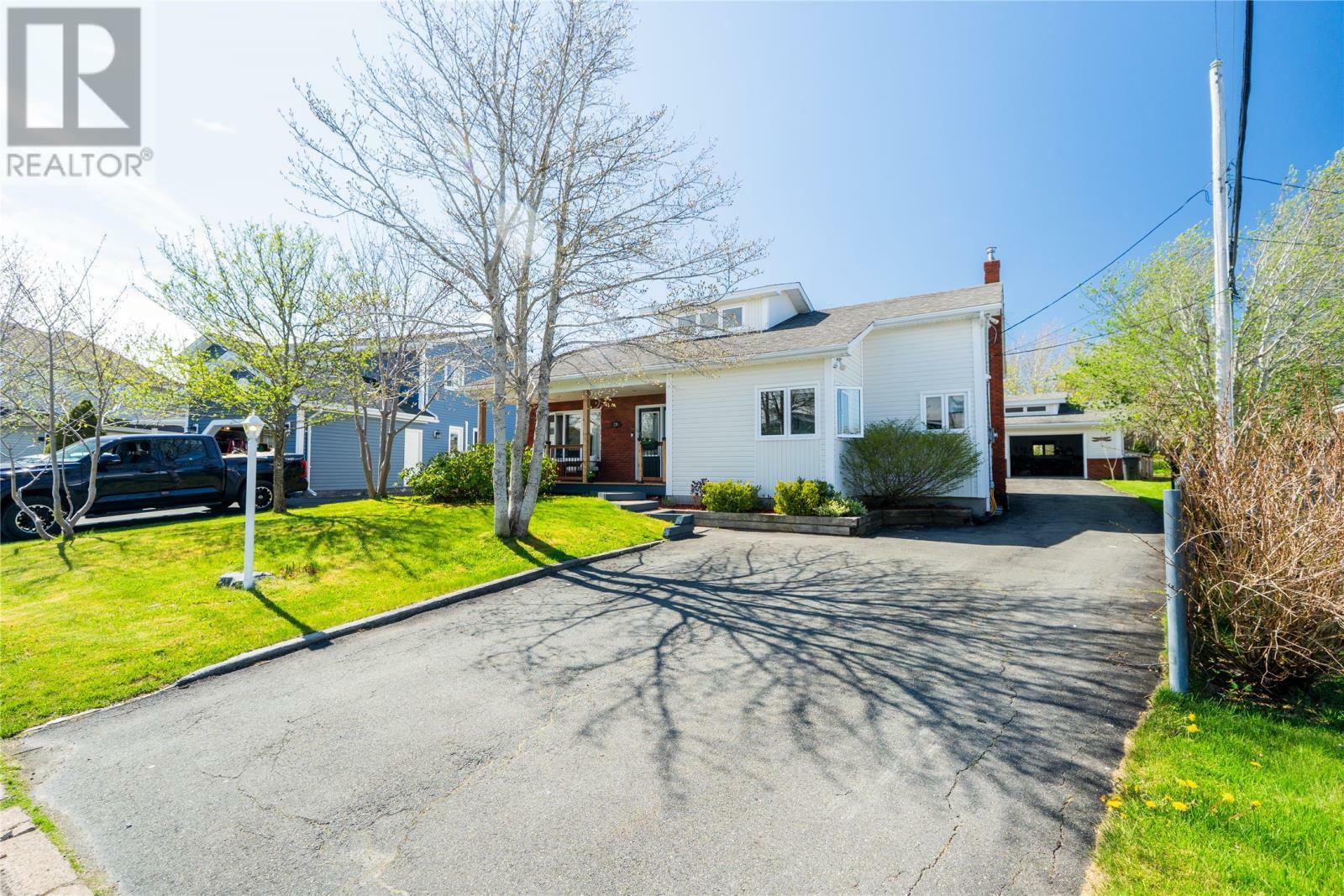 Property Photo: 29 Wembley Crescent NL A1N 4T9