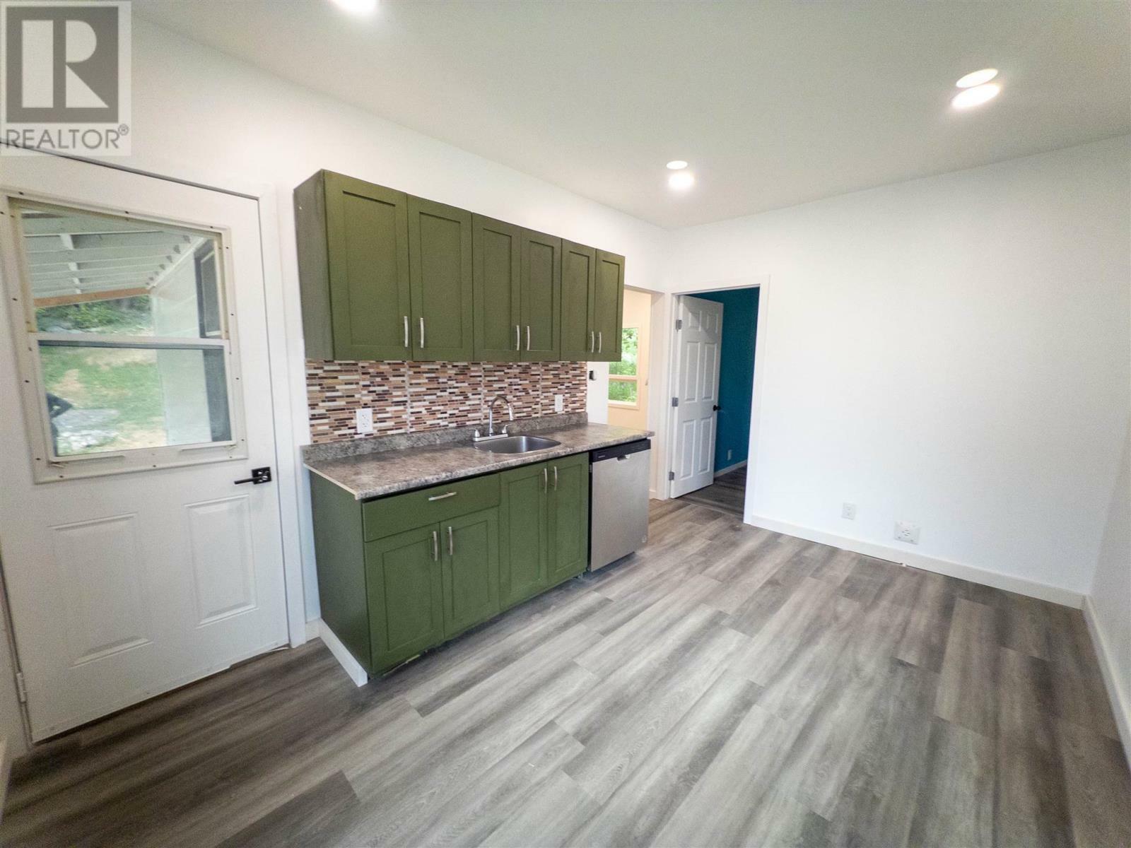 Property Photo: 518 Sixth Avenue South ON P9N 2C5