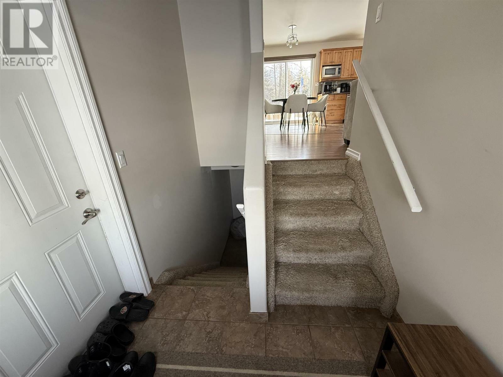 Property Photo: 23 Aspen Dr ON P8T 0A3