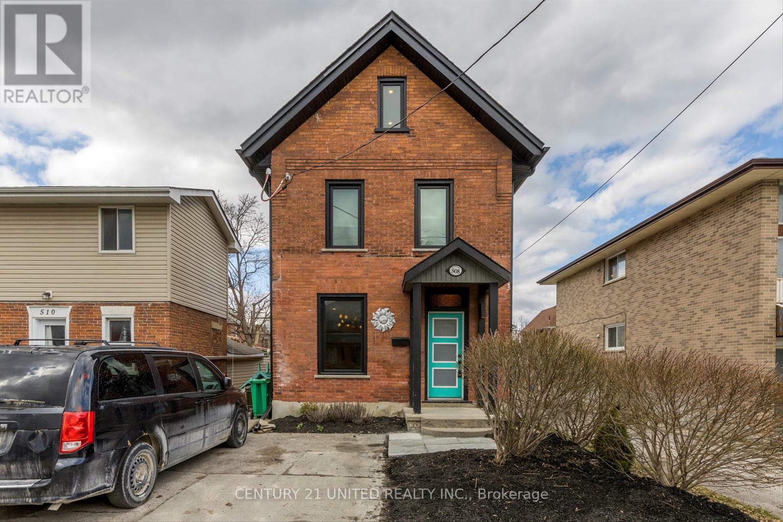 Property Photo: 508 Sherbrooke Street ON K9J 2P3