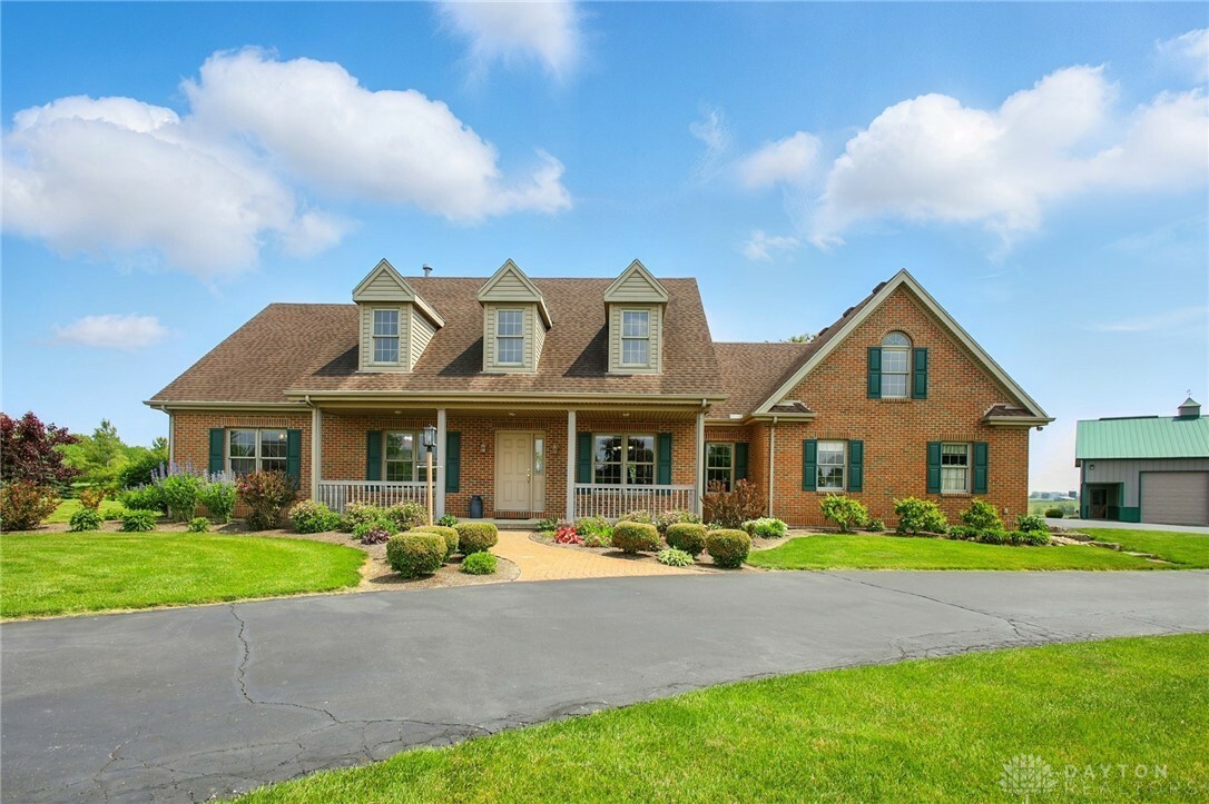 Property Photo: 2610 Stewart Road OH 45368