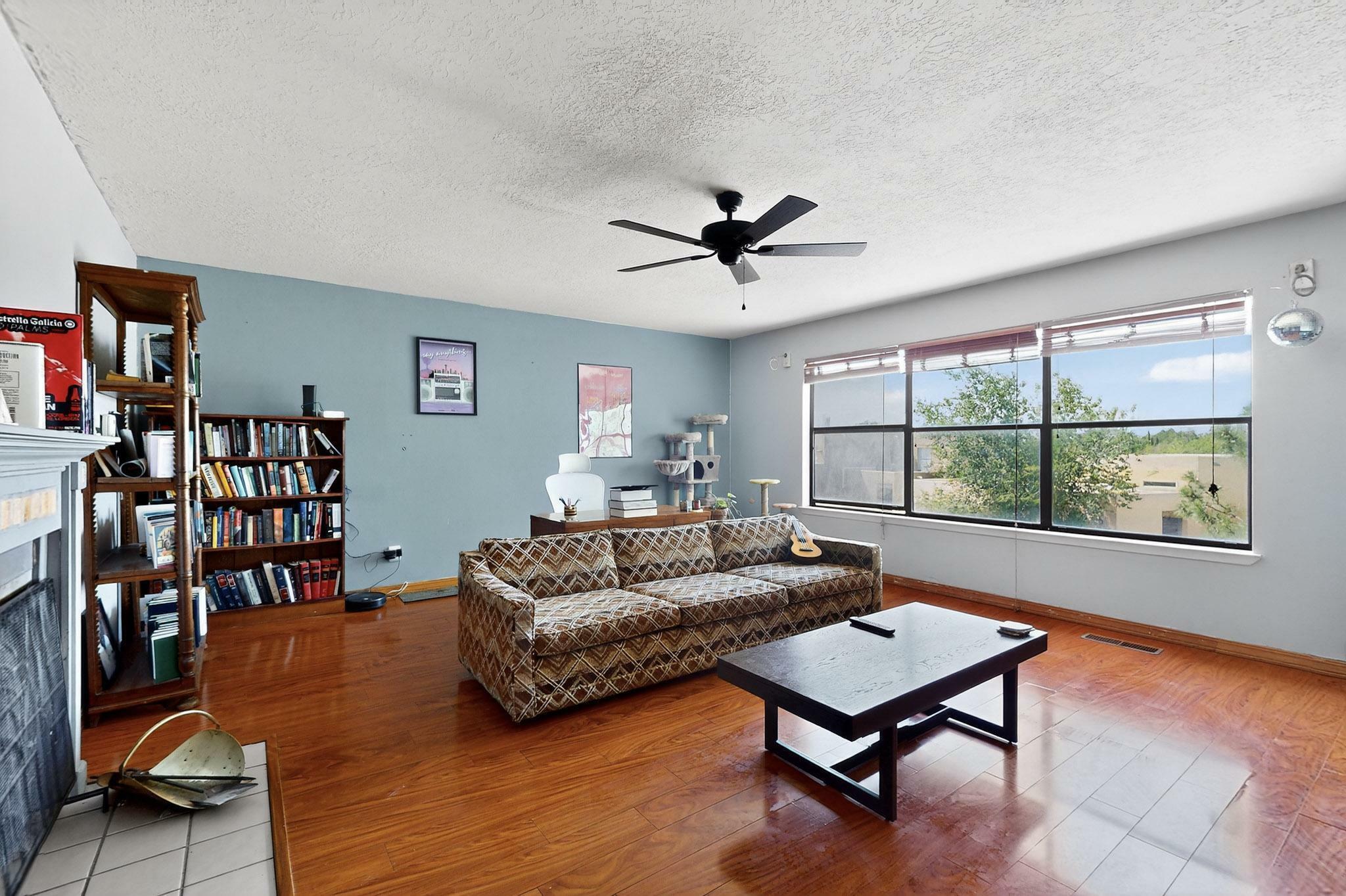 Property Photo: 9230 Osuna Place NE NM 87111