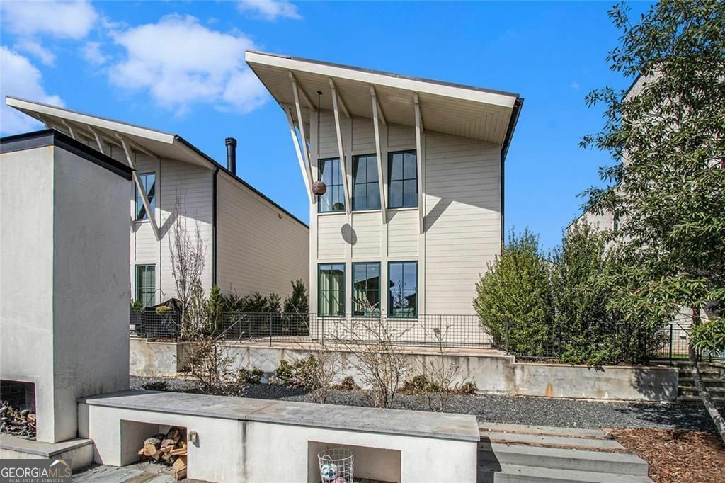 Property Photo: 165 Breakspear Lane GA 30214