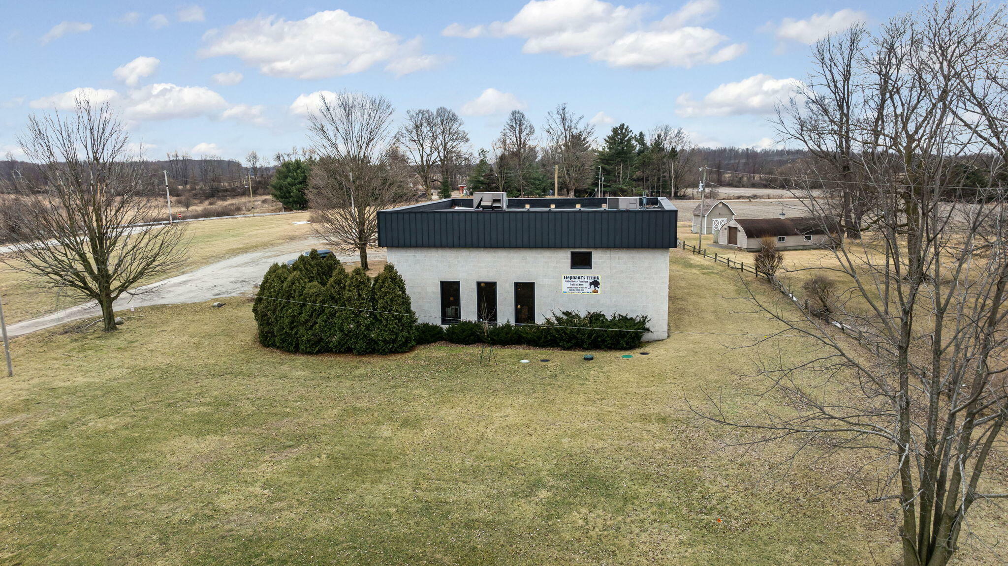 Property Photo: 15147 Lincoln Highway IN 46563