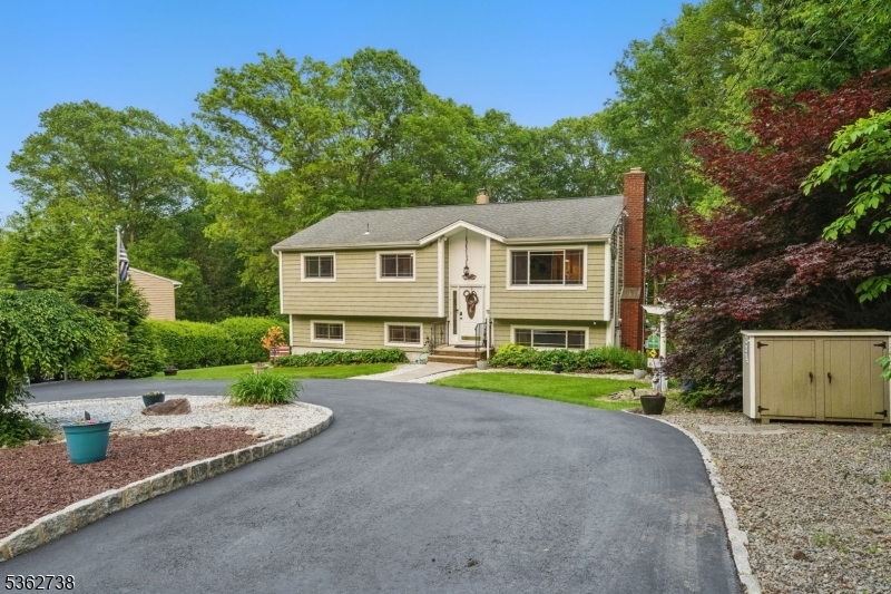 Property Photo: 19 Paderewski Rd NJ 07438