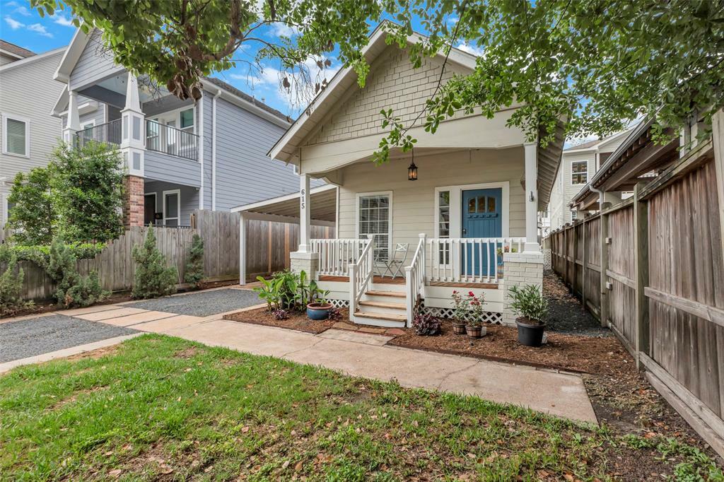 Property Photo: 615 Allston Street TX 77007