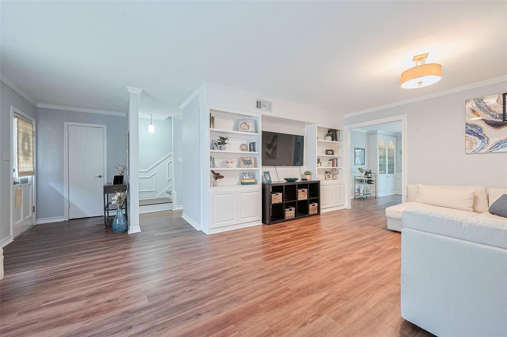 Property Photo:  2063 Winrock Boulevard 54  TX 77057 