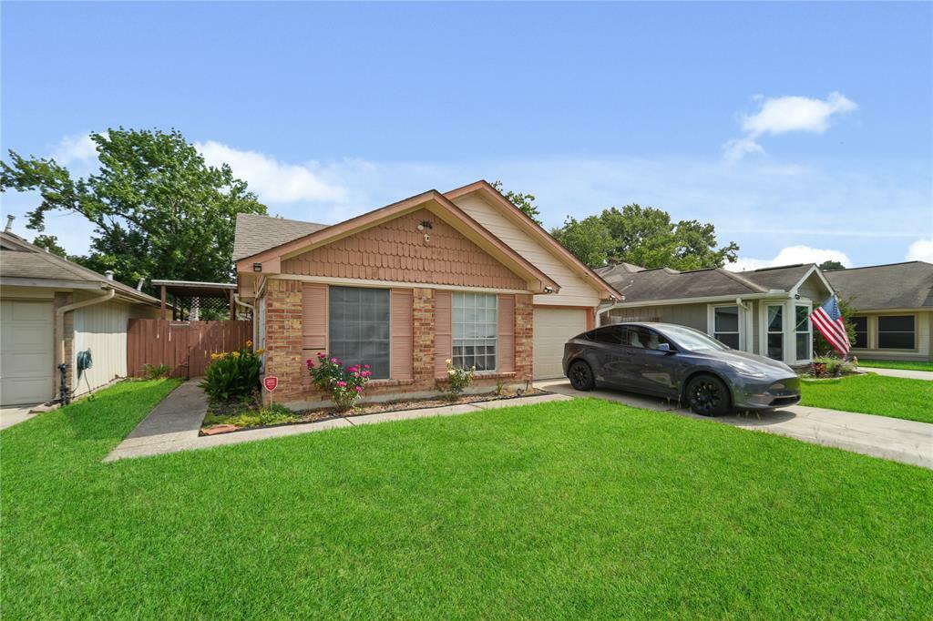 Property Photo: 9228 Waving Fields Drive TX 77064