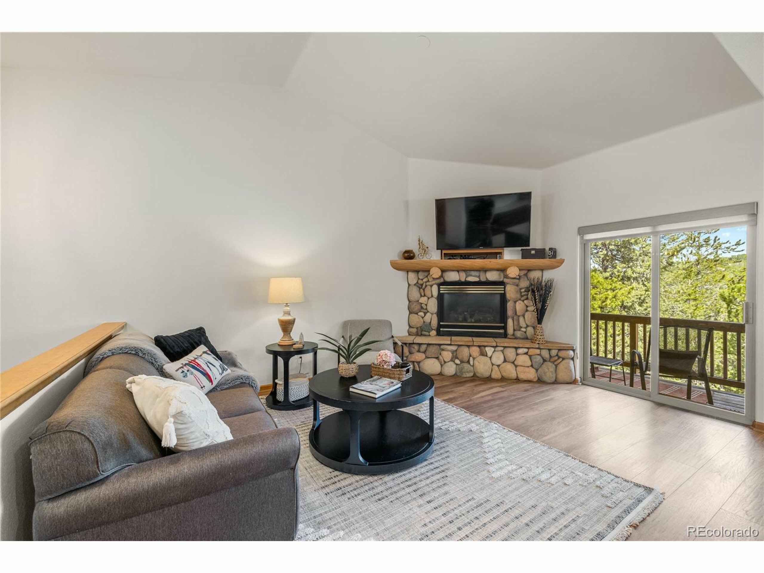 Property Photo: 97 Lookout Ridge Dr CO 80435