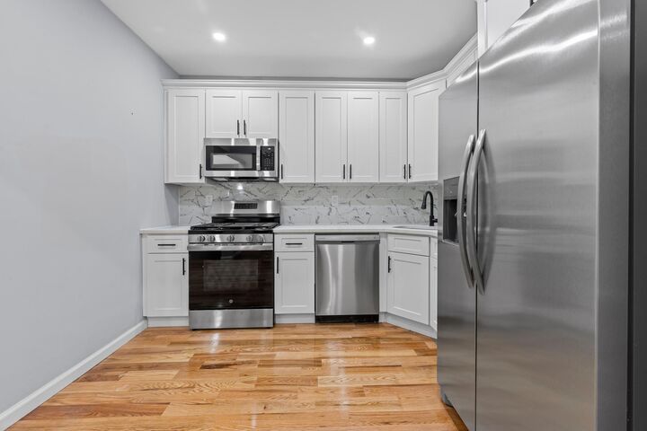 21739 114th Road  Cambria Heights NY 11411 photo