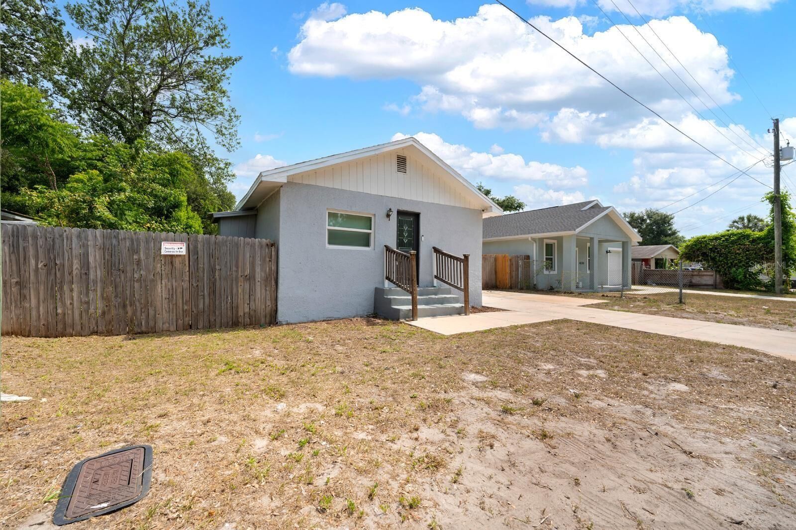 Property Photo: 4218 E Cayuga Street FL 33610