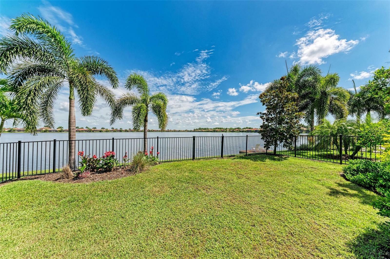 Property Photo: 204 Maraviya Boulevard FL 34275