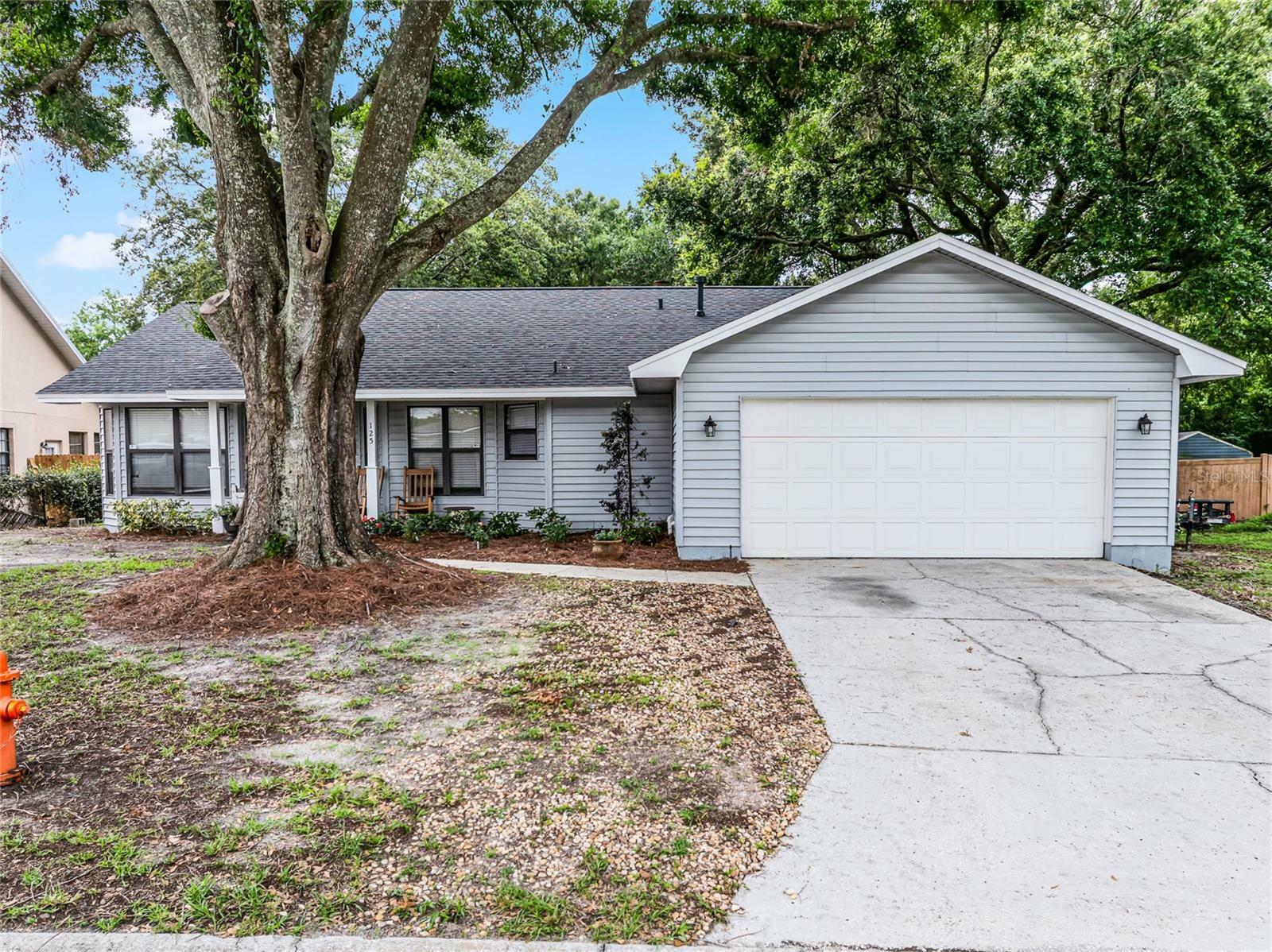 Property Photo: 125 Homewood Drive FL 33880