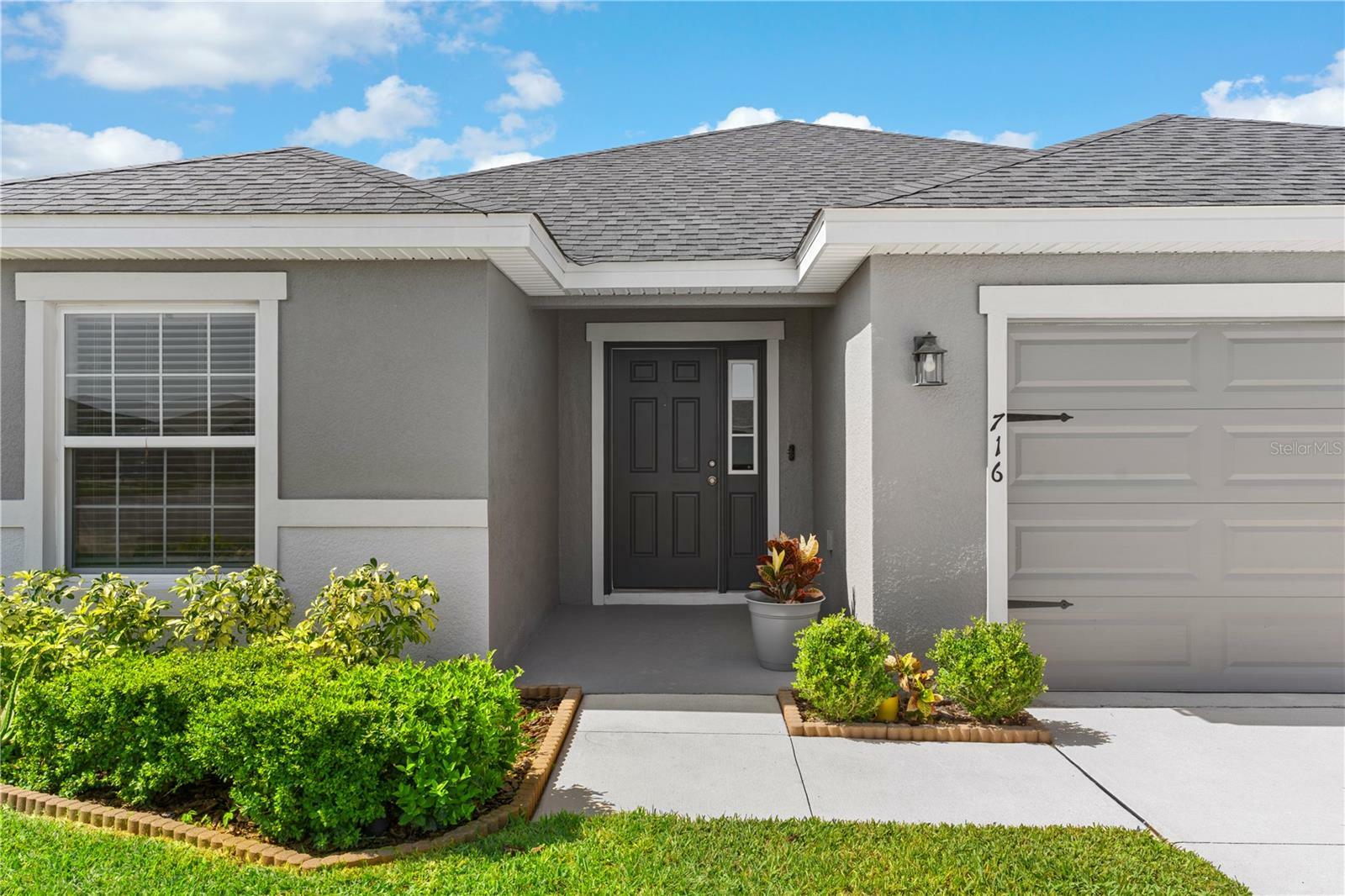 Property Photo: 716 Vittorio Drive FL 33884